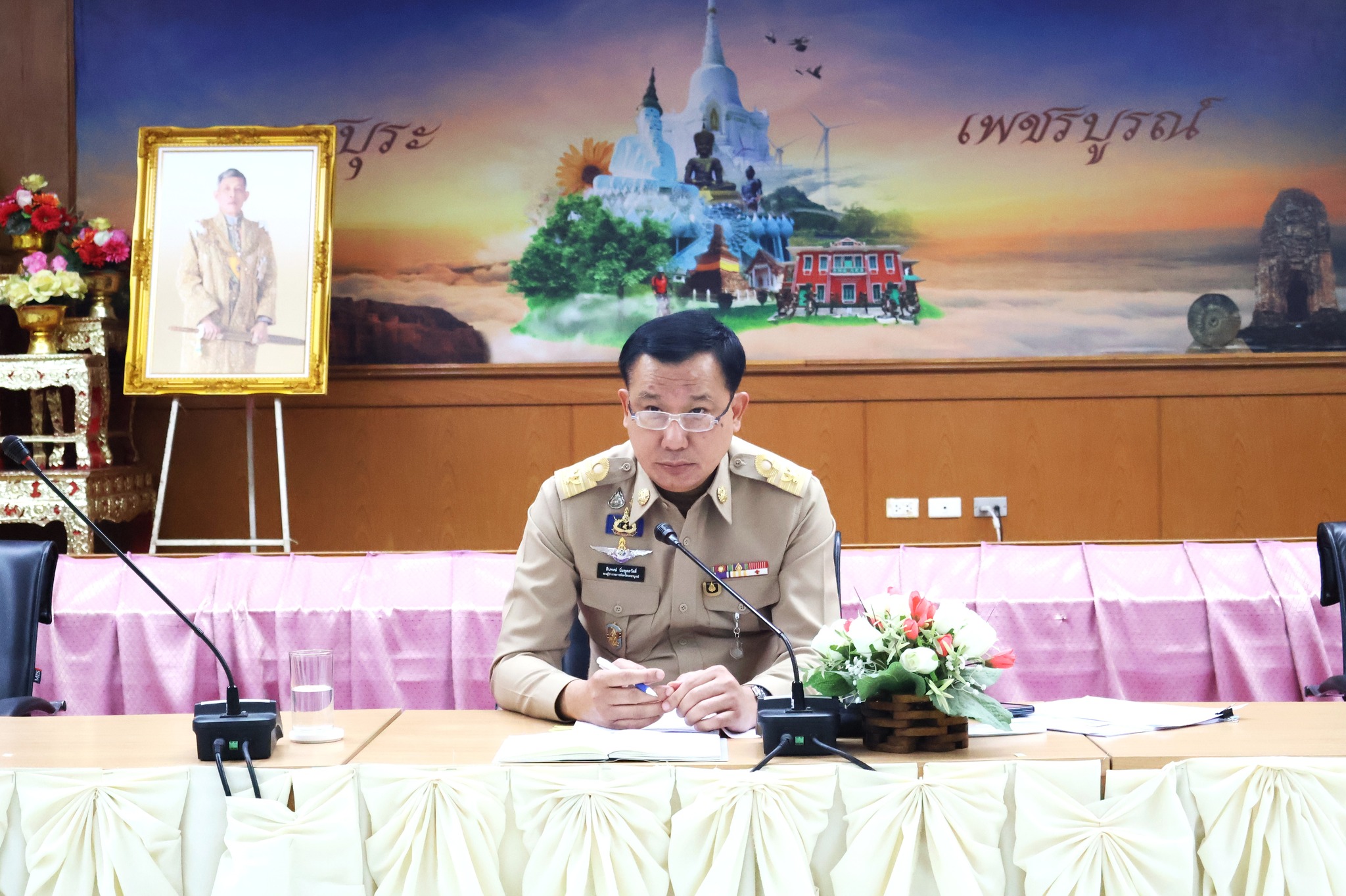 จังหวัดเพชรบูรณ์ประชุมคณะกรรมการรักษาความสงบเรียบร้อย ครั้งที่ 4/2569 ติดตามสถานการณ์สำคัญ วางมาตรการดูแลประชาชน